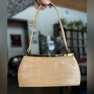 Bijoux Terner Faux Croc Kiss Lock Purse Beige Top Handle Vintage Style Bag